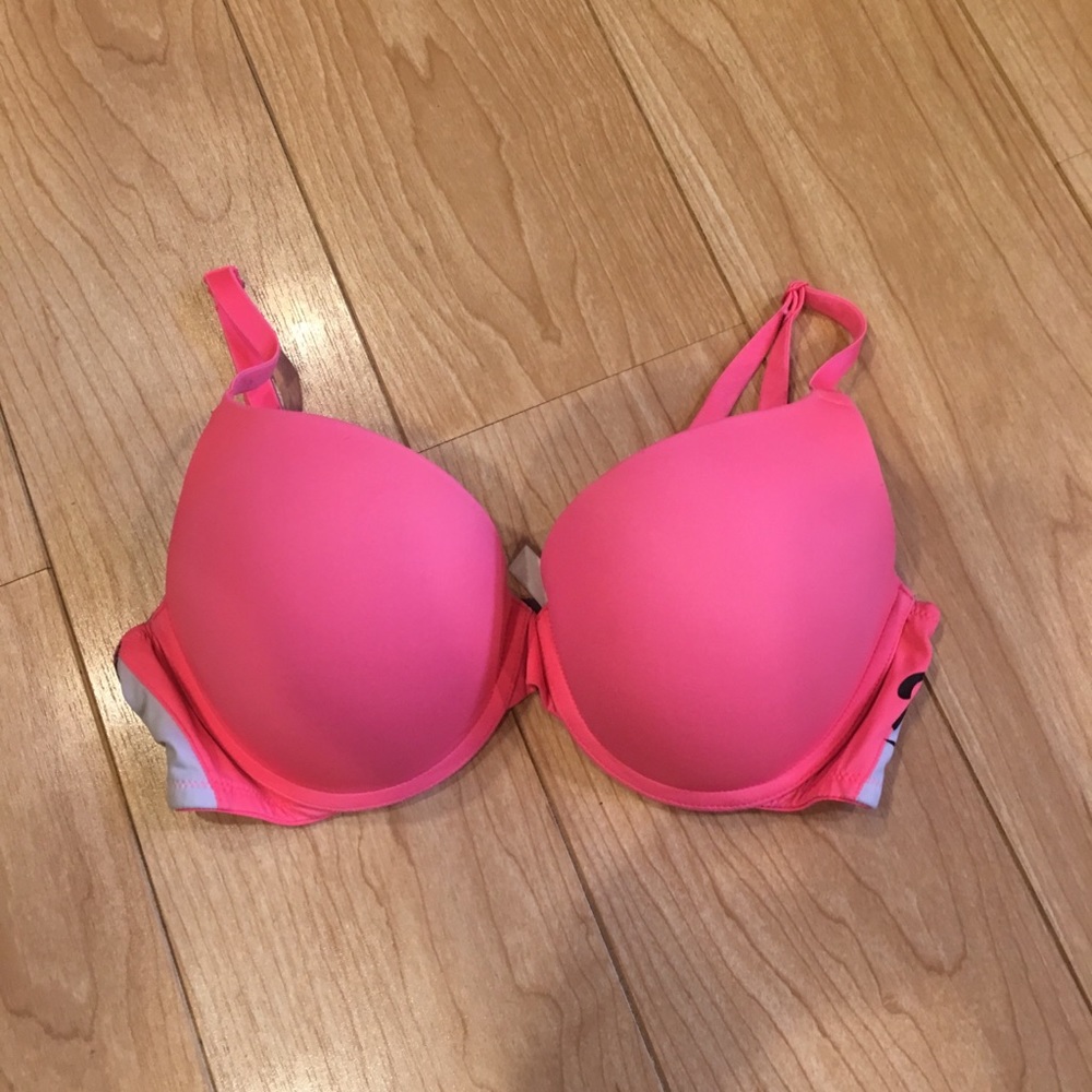 PINK Where Everywhere push-up bra 36C